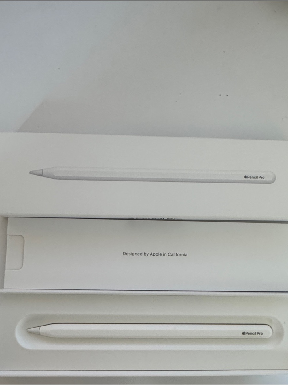 Apple Pencil Pro White - Magnetic iPad Stylus